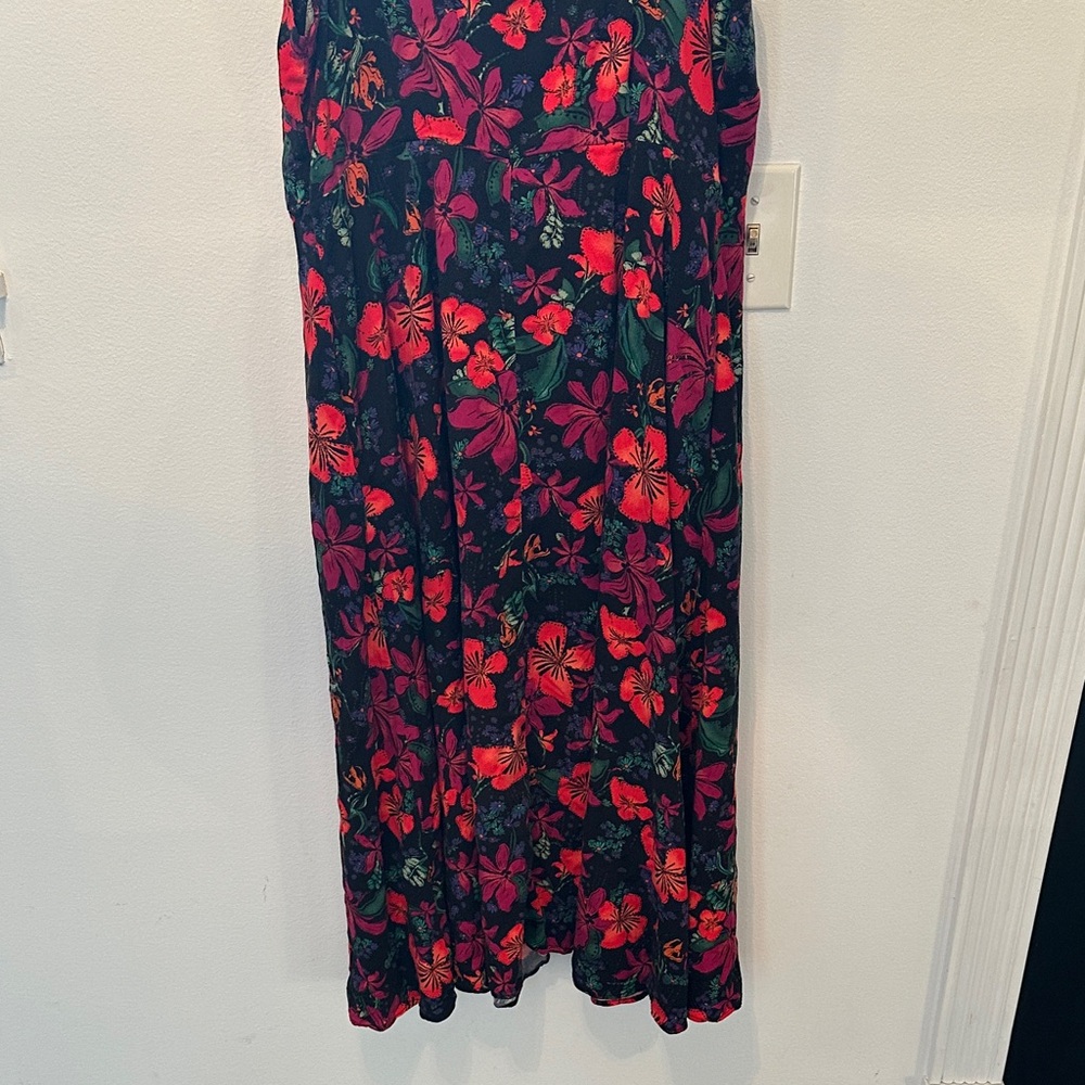 Ava & Viv Floral Midi Dress in Black with Red & Pink Blooms. Size XXL - Picture 12 of 12